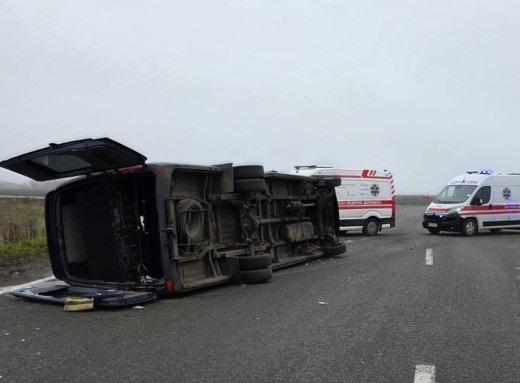 У ДТП в Сумському районі постраждали двоє пасажирів маршрутки фото