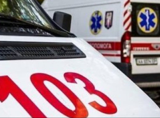 Атака БпЛА в Сумна Сумщині: 19-річний юнак та 16-річна дівчина потрапили до лікарні фото