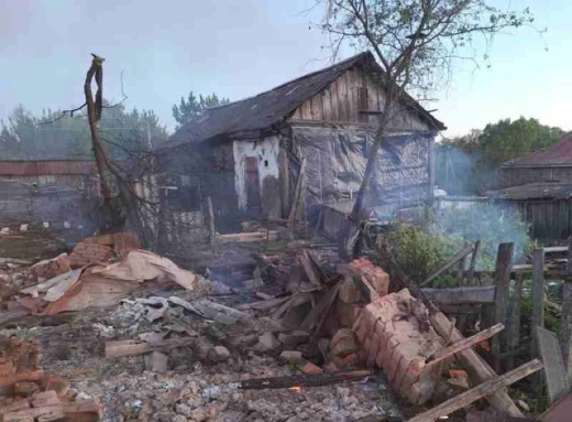 У Краснопіллі внаслідок бомбардування КАБами поранено п'ять людей фото