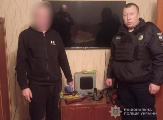 Поліція розшукала чоловіка, причетного до стрілянини по неповнолітніх у Сумах фото