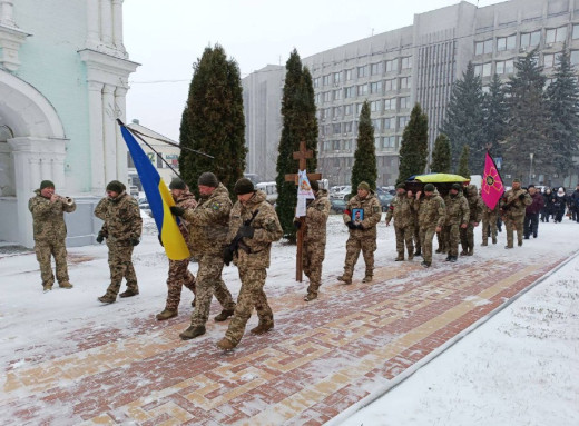 Cум’яни попрощалися із захисником Євгеном Мовчанюком фото