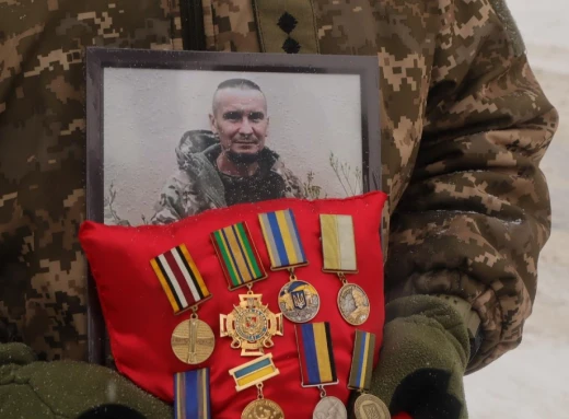 Охтирчани провели в останню путь військового Миколу Форостяна фото