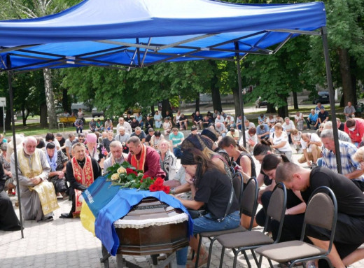 Роменщина попрощалася із захисником Євгенієм Ковганом, який загинув на Донеччині фото