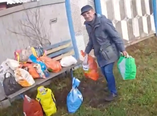 Поліцейські евакуювали чоловіка з пошкодженого російським дроном будинку на Сумщині (відео) фото