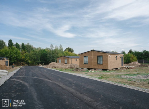 На Липоводолищині добудовують модульне містечко для переселенців фото