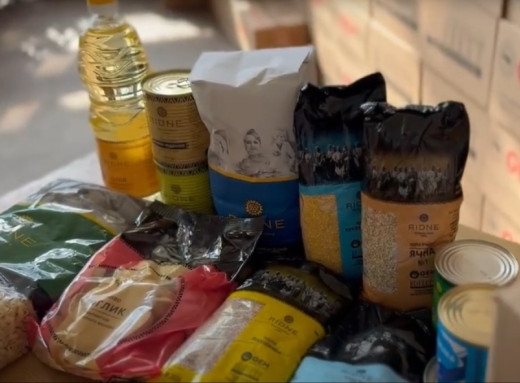 Безробітні сум'яни з понеділка почнуть отримувати продуктові набори від благодійників фото