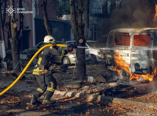 Рятувальники завершили пошукові роботи після ворожого обстрілу в Сумах фото