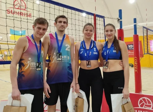 Сумські волейболісти здобули призові місця на чемпіонаті України фото