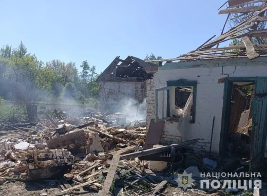 Російські окупанти обстріляли Сумщину: 1 поранений, 8 пошкоджених будинків і авто фото