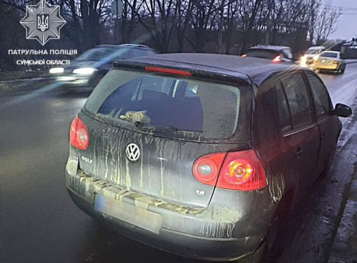 У Сумах 18-річна водійка їздила з підробленими правами фото