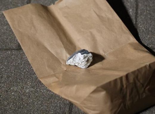 У Німеччині уламок метеорита пробив дах житлового будинку фото