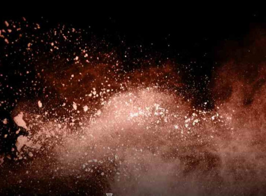 У Сумах після удару дрона пошкоджено 20 маршруток фото