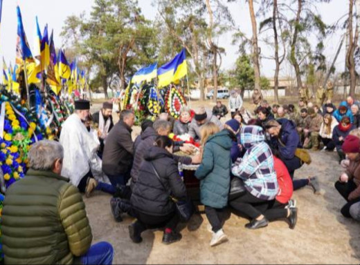 Охтирчани попрощалися із захисником Євгенієм Тимошенком фото