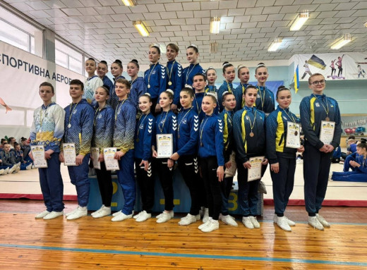 Сумські спортсмени вибороли медалі на чемпіонаті України зі спортивної аеробіки фото Сумські спортсмени вибороли медалі на чемпіонаті України зі спортивної аеробіки фото