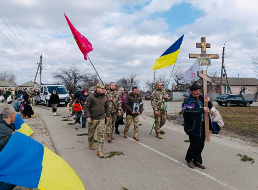 У Кролевці попрощалися із захисником Олександром Диким фото