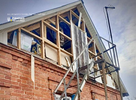 Окупанти атакували Сумську громаду: є пошкодження приватного будинку фото