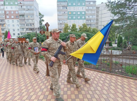 Сумська громада попрощалася із захисником Павлом Янковським фото Сумська громада попрощалася із захисником Павлом Янковським фото