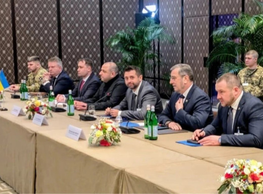 США тиснуть на Україну: у переговорах знову заговорили про виведення військ з Донеччини фото