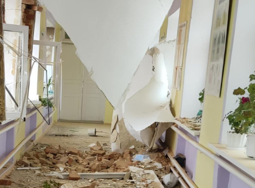 У Стецьківському старостаті дрон влучив у школу фото