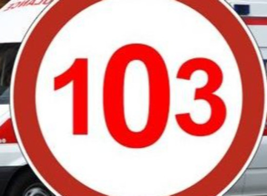 У Сумах врятували непритомну жінку з палаючої квартири (відео) фото