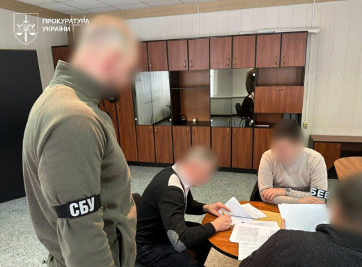 На Сумщині власник підприємства під санкціями РНБО отримував мільйон гривень на місяць за 4 години роботи на тиждень фото