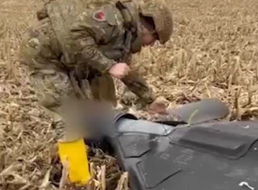 Небезпечна знахідка на Сумщині: поліцейські підірвали боєзаряд ударного БпЛА, що не здетонував фото