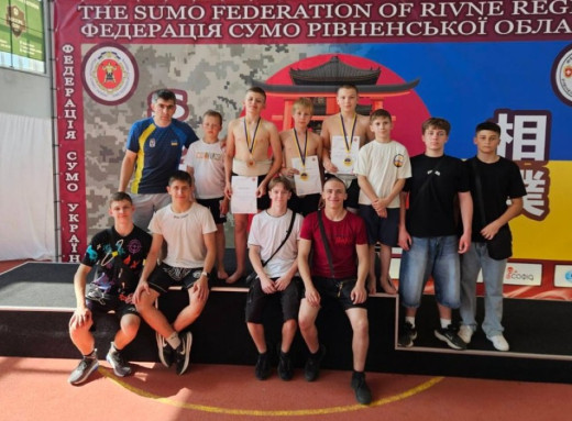 Сумські сумоїсти здобули медалі на Чемпіонаті України фото