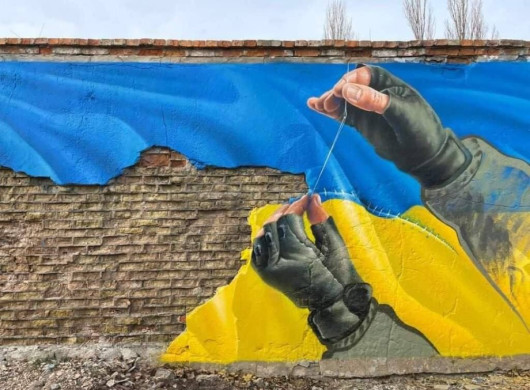 Опитування КМІС: 54% українців готові терпіти війну стільки, скільки потрібно