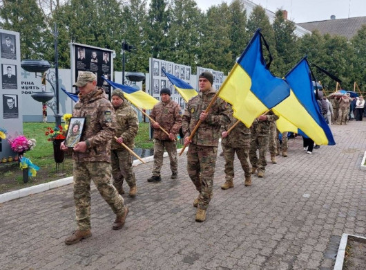 На Роменщині провели в останню путь захисника Олександра Кислова