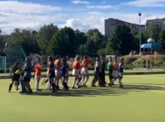 П'ять команд із Сум стратували в жіночому чемпіонаті з хокею на траві "Хокей 5s"