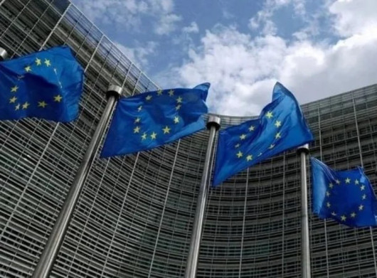 Франція блокує участь своїх банків у схемі репараційного кредиту для України